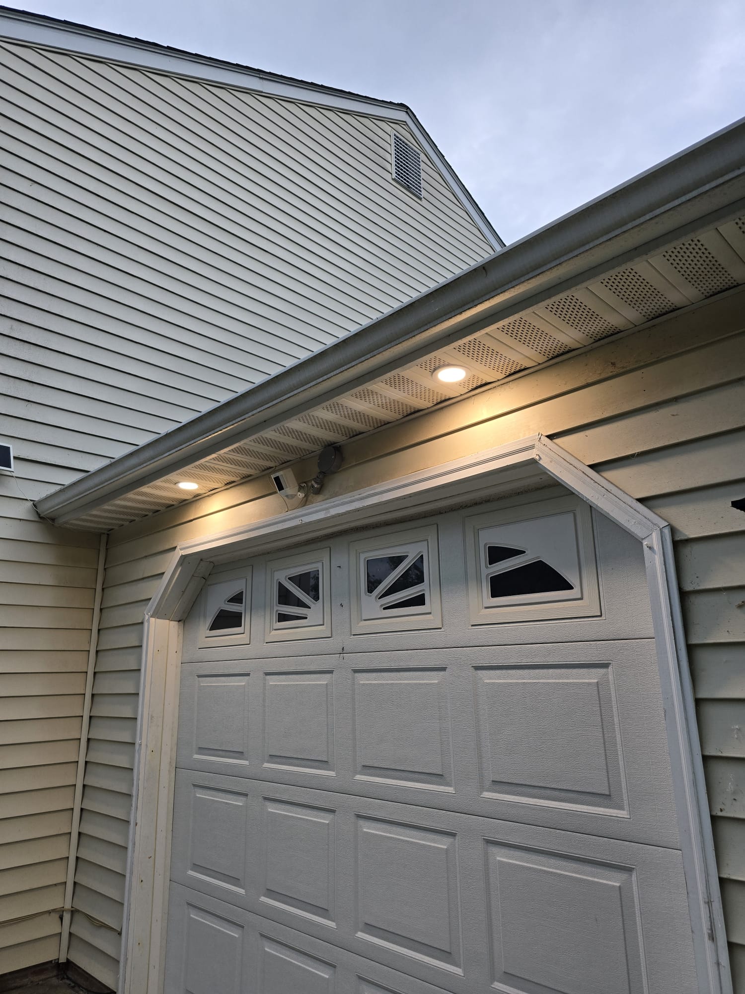 WhatsApp Image 2025-08-01 at 11.00.07 PM